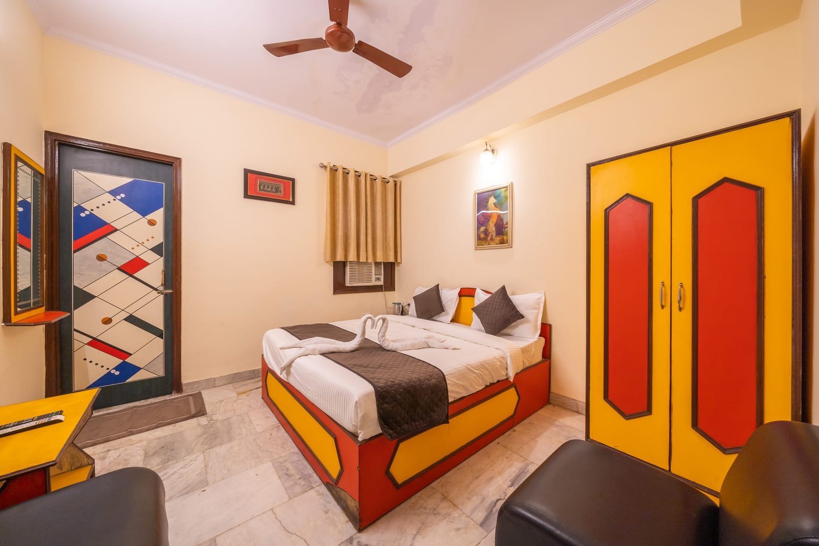 Deluxe City Room - Image 3