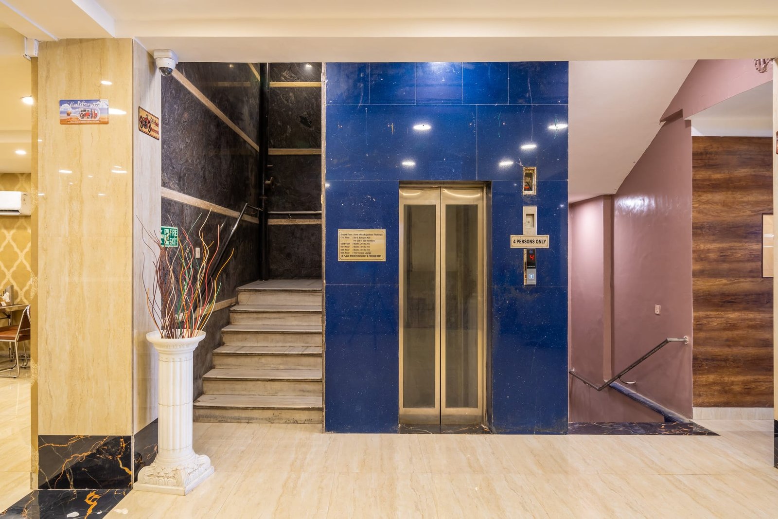 Hotel V Inn · Room 09