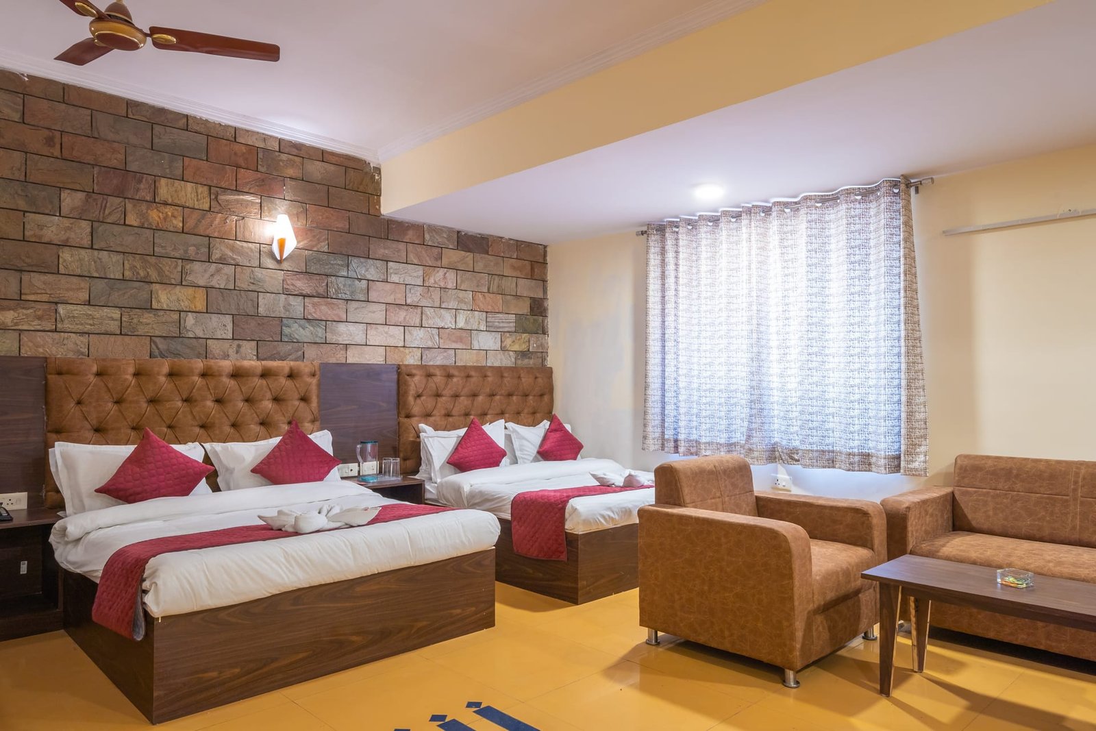 Hotel V Inn · Room 20