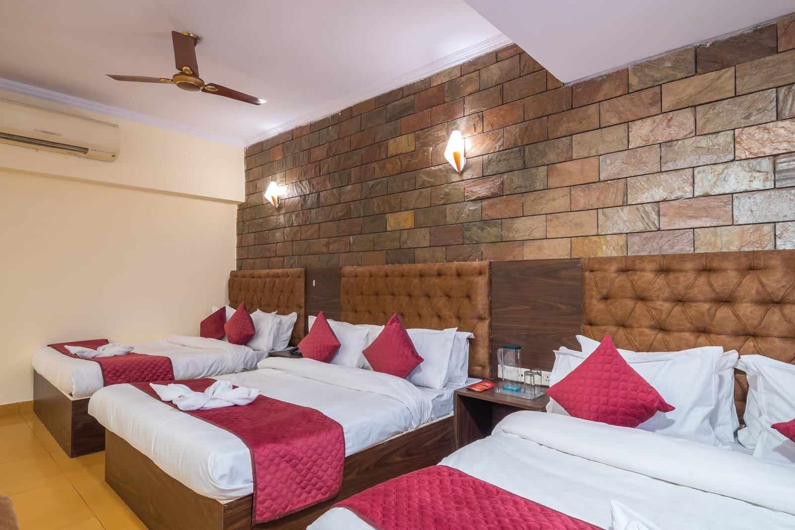 Hotel V Inn · Room 21