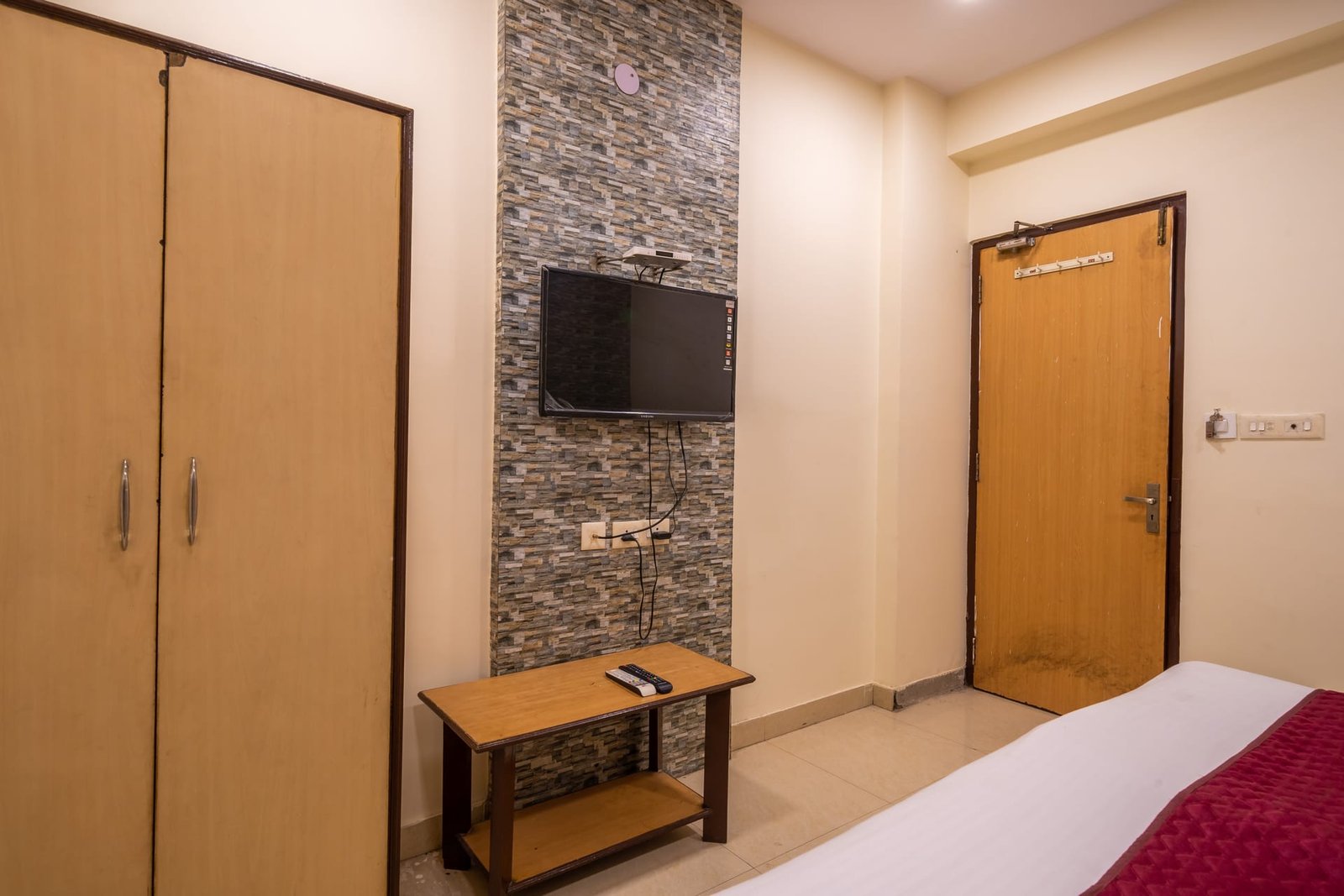 Hotel V Inn · Room 38