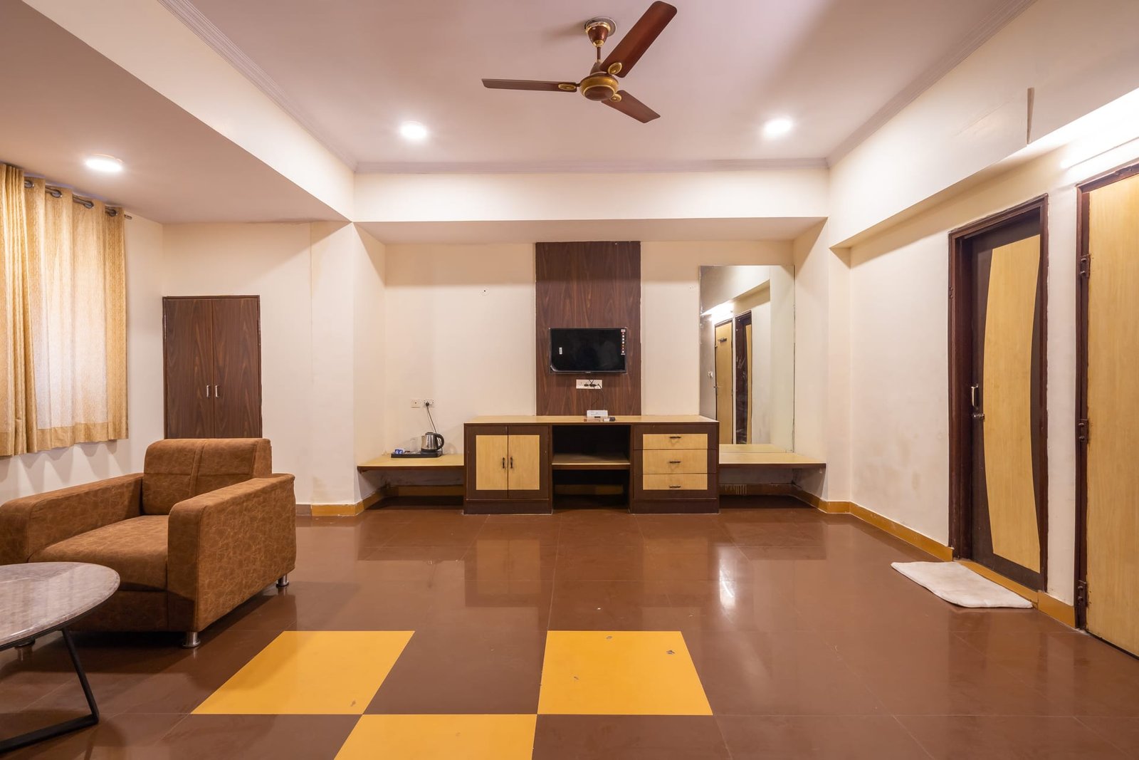 Hotel V Inn · Room 47